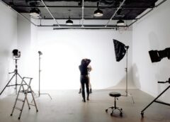 Fotografia biznesowa w praktyce – dlaczego warto wynająć studio?